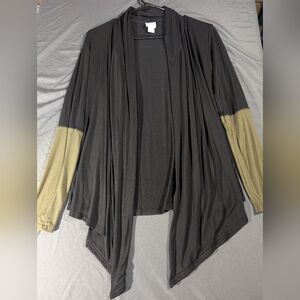 Stylish Black and Tan Women's Sweater